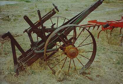 perma1b.jpg (22190 bytes)