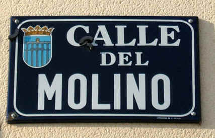calmolino.jpg (90052 bytes)
