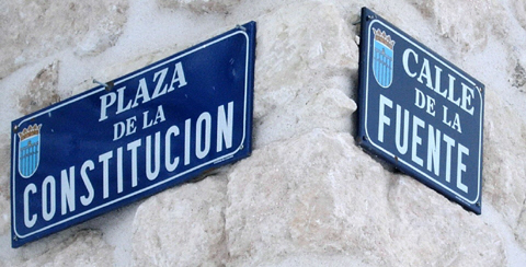 pcons&fuentep.jpg (119383 bytes)