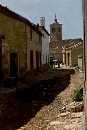 callComadres1.jpg (76074 bytes)