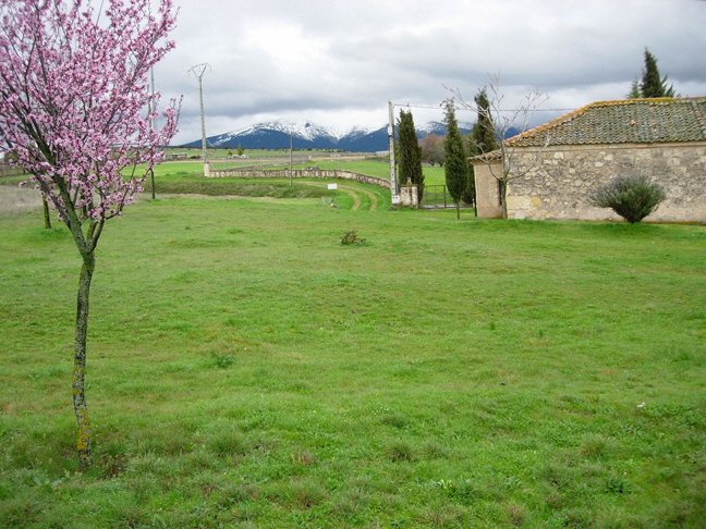 hacia La Mujer Muerta por La Lastra