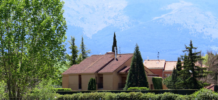 casvictorialor1.jpg (340811 bytes)