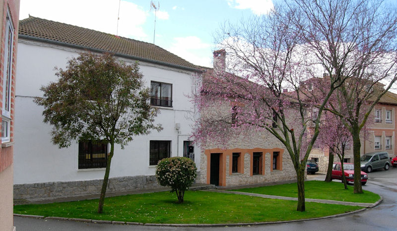 casvictorialor1.jpg (340811 bytes)